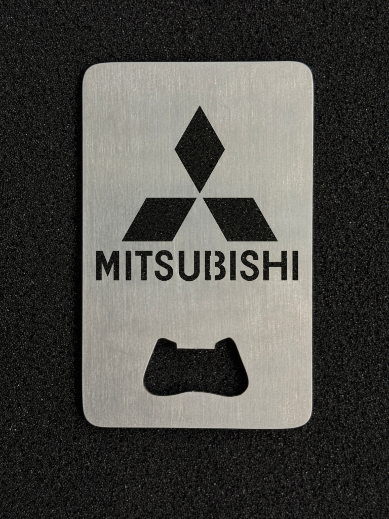 Tarjetero abridor Mitsubishi